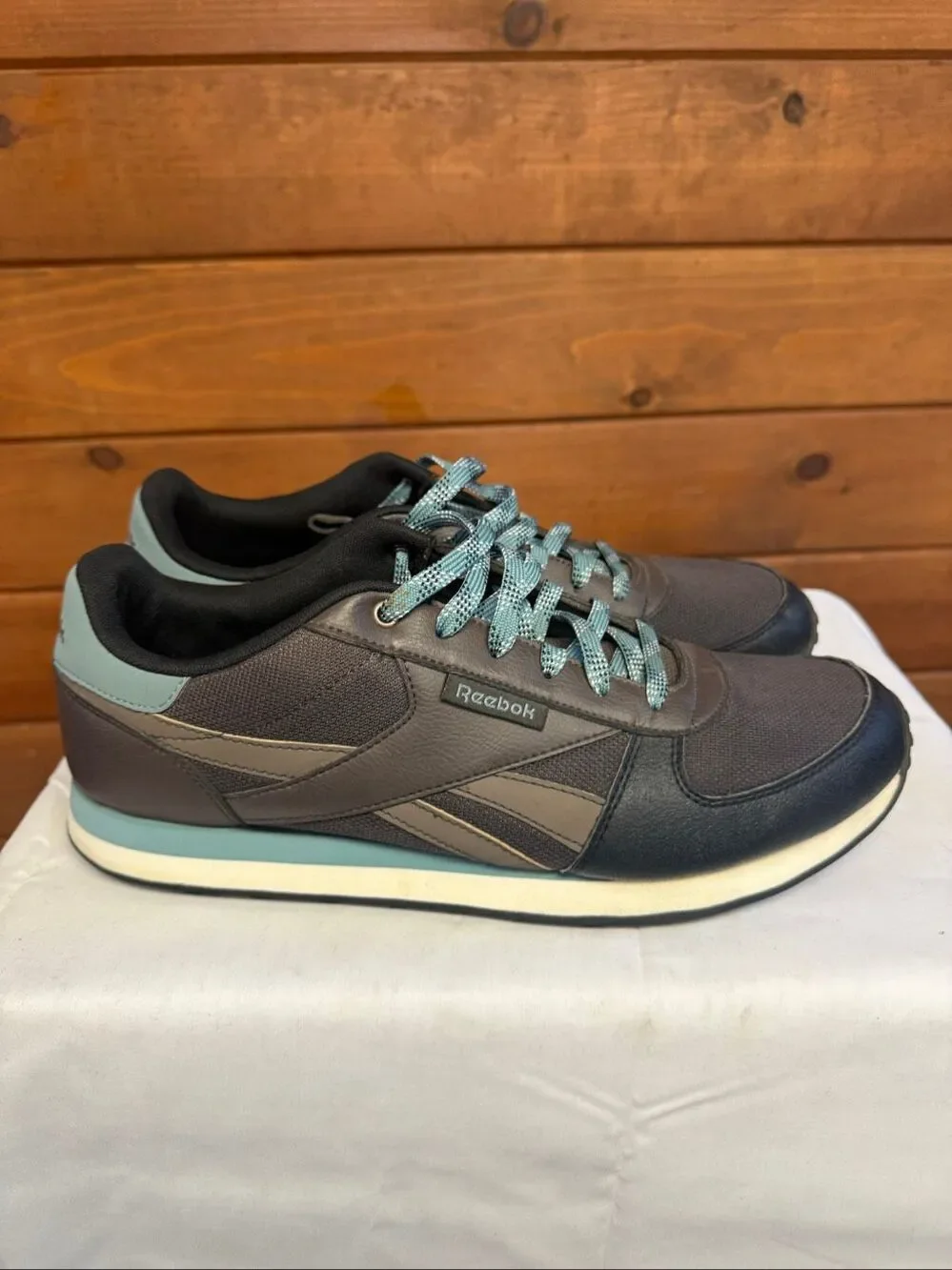 Reebok mens royal